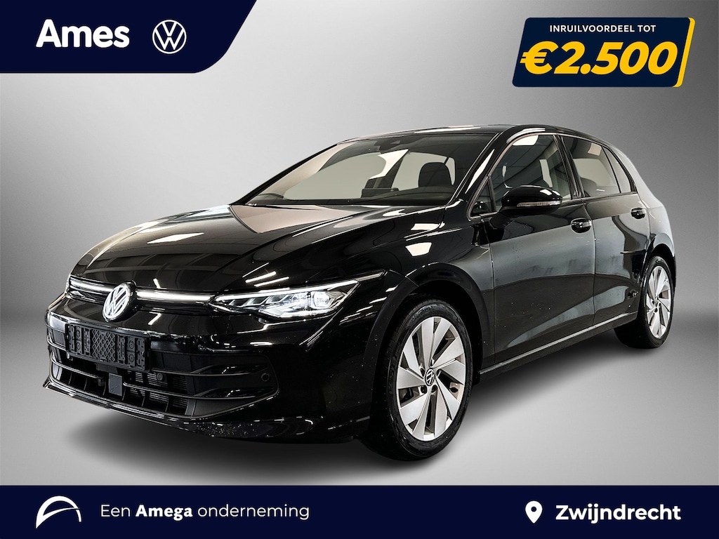 Volkswagen Golf 1.5 eTSI 110pk Life Edition Achteruitrijcamera / Koplampverlichting led plus / 17 inch lichtmetaal / Voorstoelen verwarmbaar