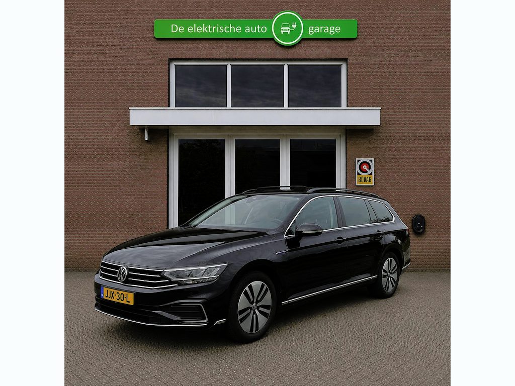 Volkswagen Passat Variant 1.4 TSI PHEV GTE Business | Panoramadak  | Digitaal Dash | Achteruitrijcamera | Adaptive Cruise Control | Apple CarPlay | Stoelverwarming