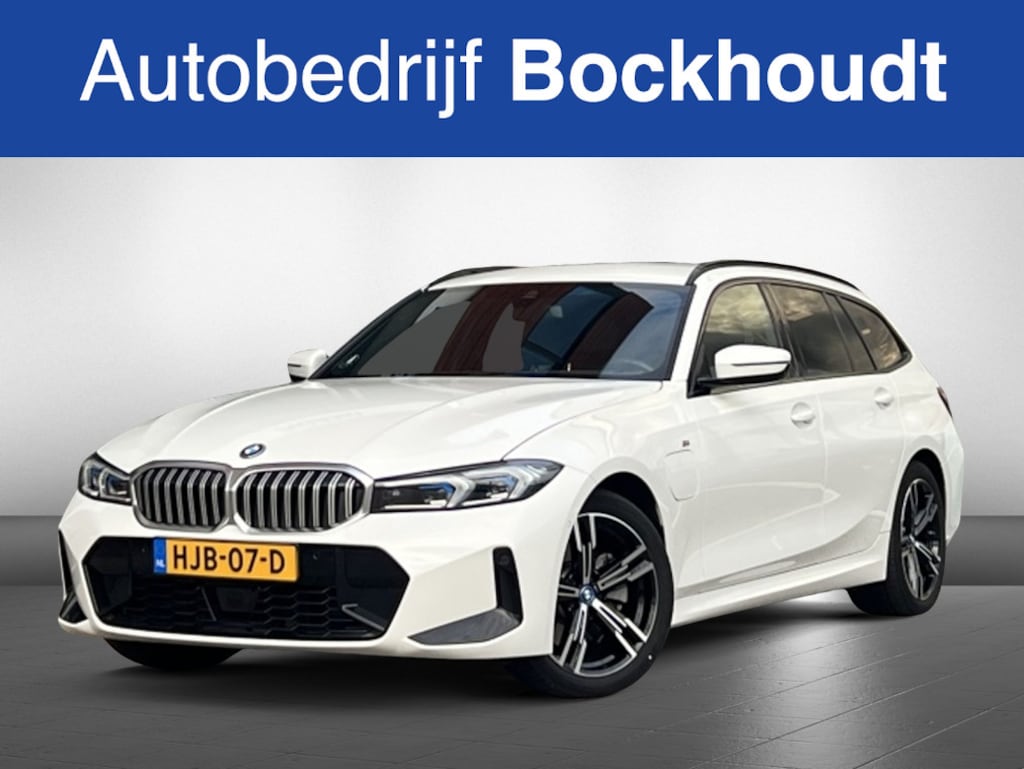 BMW 3-Serie Touring 330e M-Sport | Navi | Camera | Stoel-Stuurverwarming