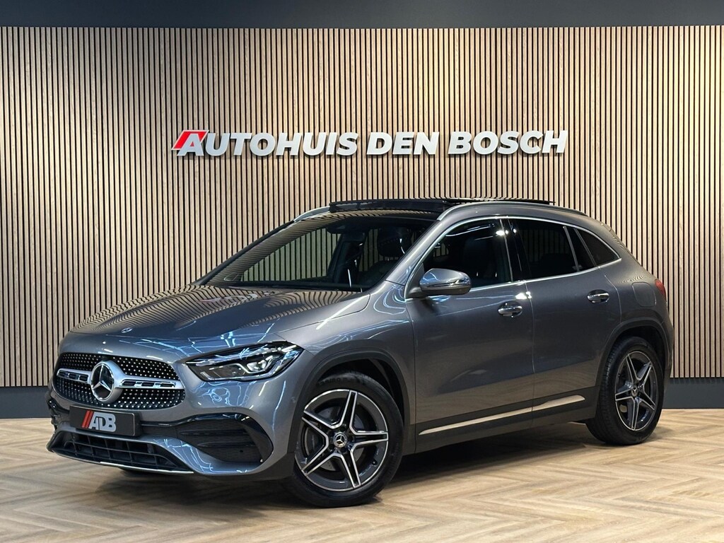 Mercedes-Benz GLA 200 163PK AMG |Pano|Ambient light