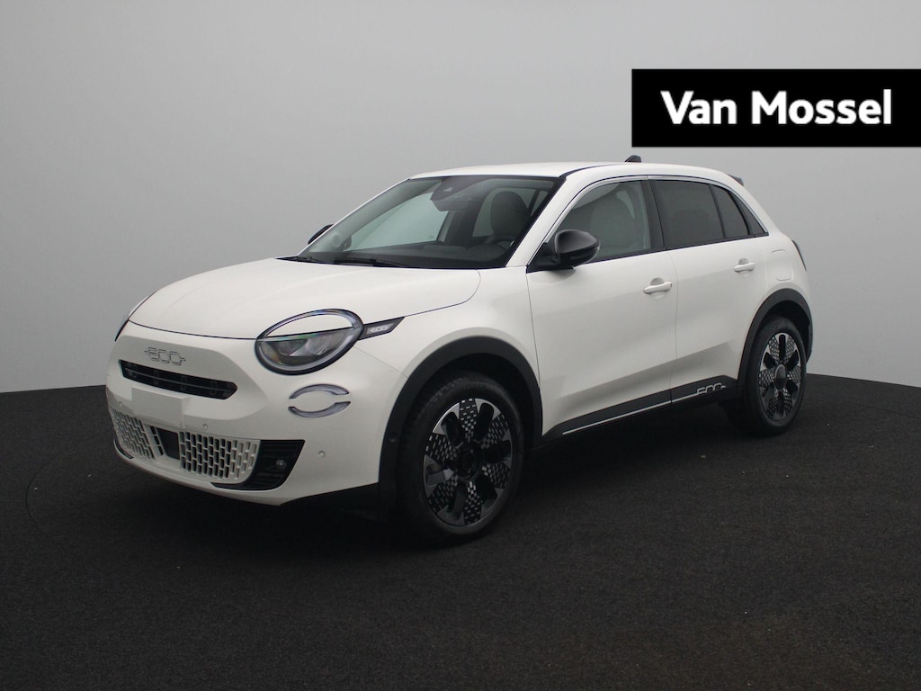 Fiat 600 1.2 Hybrid La Prima | Voorraadvoordeel | Parkeercamera Achter | Blind Spot | NAVI | Full LED |