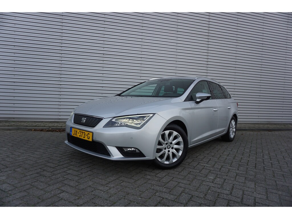 SEAT Leon ST 1.0 EcoTSI Style Connect Climate / Navi / Cruise / Camera / Parkeersens. / Trekhaak / NAP