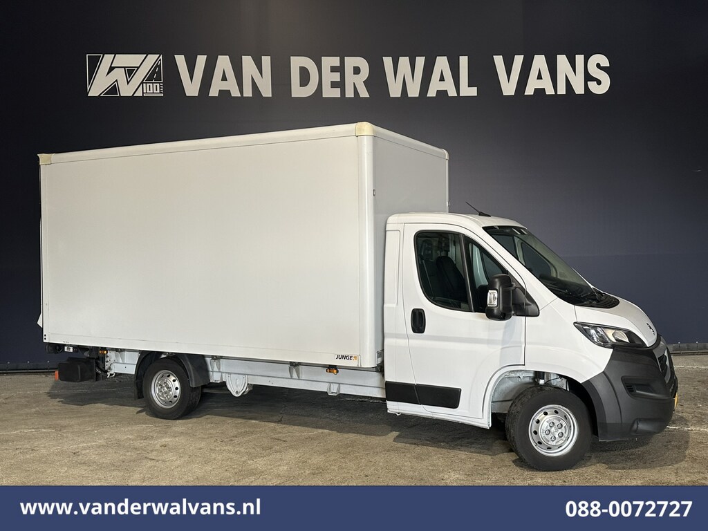 Peugeot Boxer 2.2 BlueHDi 141pk Bakwagen 436cm Lang Laadklep Euro6 Airco | Camera | Bijrijdersbank Cruisecontrol | 1055kg laadvermogen
