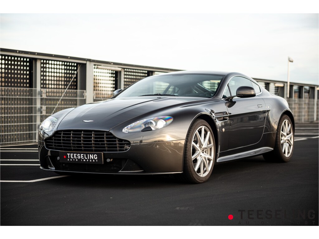 Aston Martin V8 Vantage 4.7 V8 S | B&O | MINT