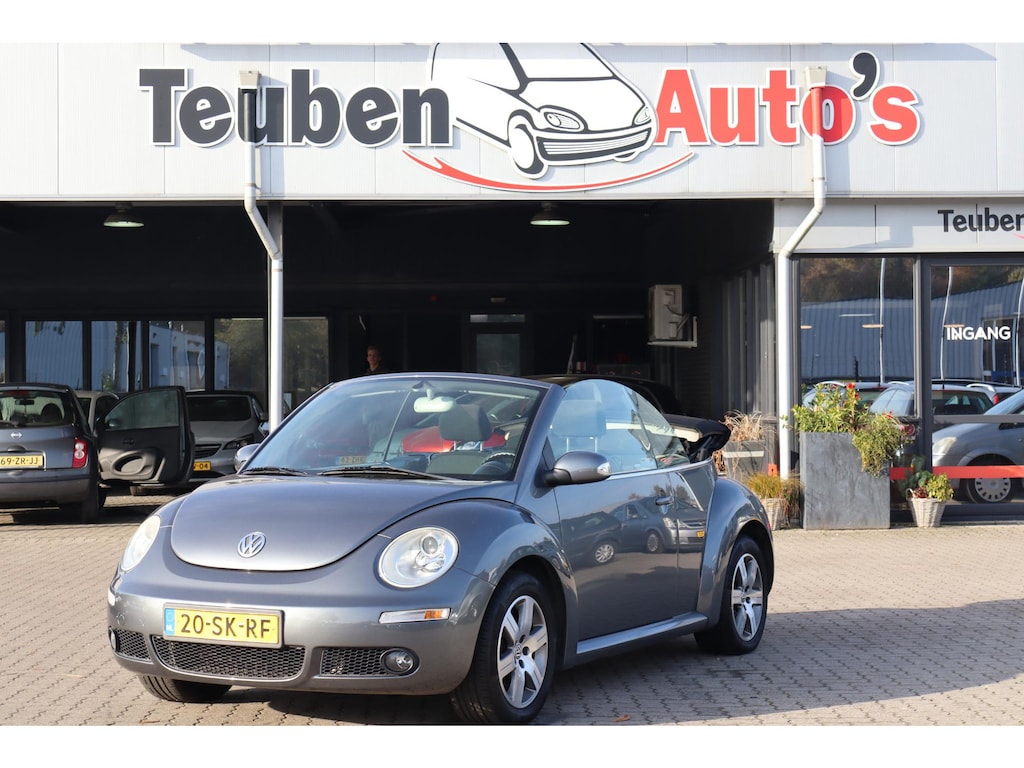 Volkswagen Beetle New Cabriolet 1.6 Highline Airco, Trekhaak, Stoelverwarming, Cruise control