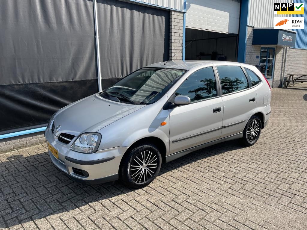 Nissan Almera Tino 1.8 Visia