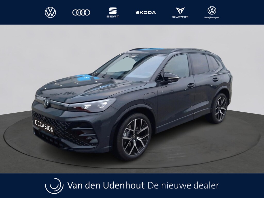 Volkswagen Tiguan 1.5 eHybrid R-Line Edition 150KW 204pk Interieur style, Black style, Assistance pakket plus, Design pakket.Velgen 'leeds', 20 inch | DEMO | beschikbaarheid in overleg |