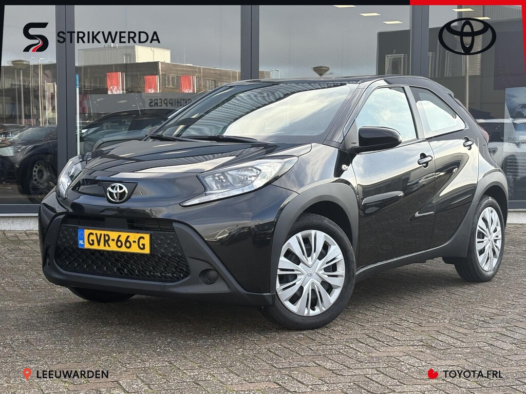 Toyota Aygo X 1.0 VVT-i MT Play