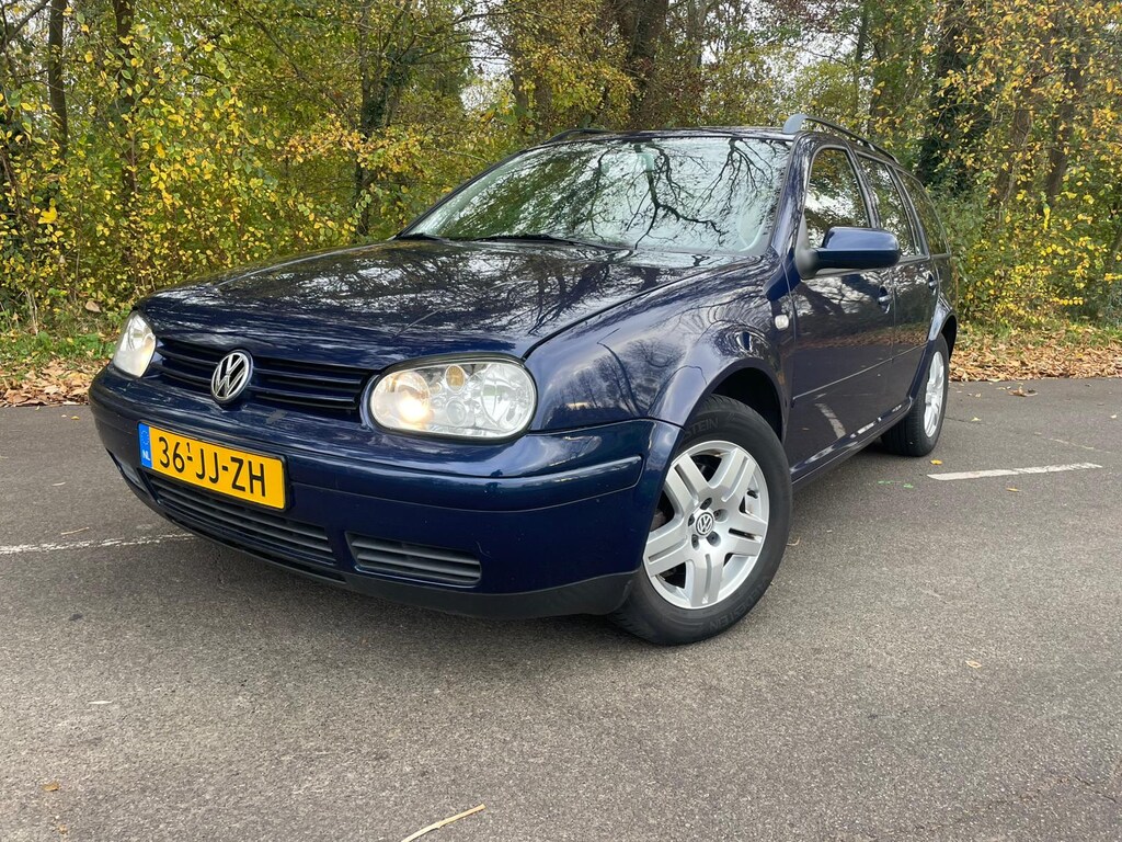 Volkswagen Golf 1.6 VARIANT 75KW AUT Highline Executive Plus