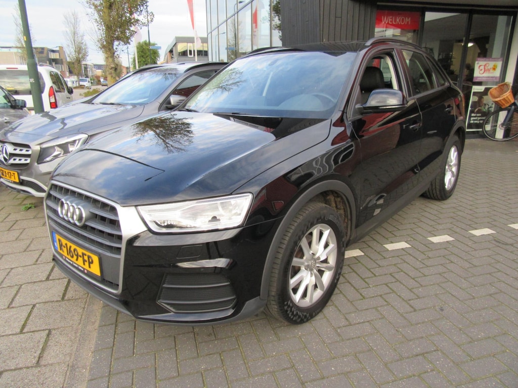 Audi Q3 1.4 TFSI Design Pro Line Plus met Schuifdak