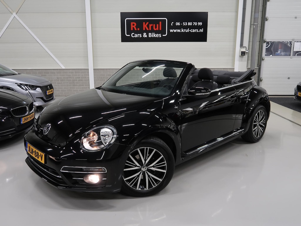 Volkswagen Beetle Cabriolet 1.2 TSI Sound Airco-ecc Navigatie App connect Sportvelgen 17 inch Parkeersensoren Windscherm Afdekhoes Boekjes aanwezig 2017 Facelift model Stoelverwarming Cabrio Zeer nette staat