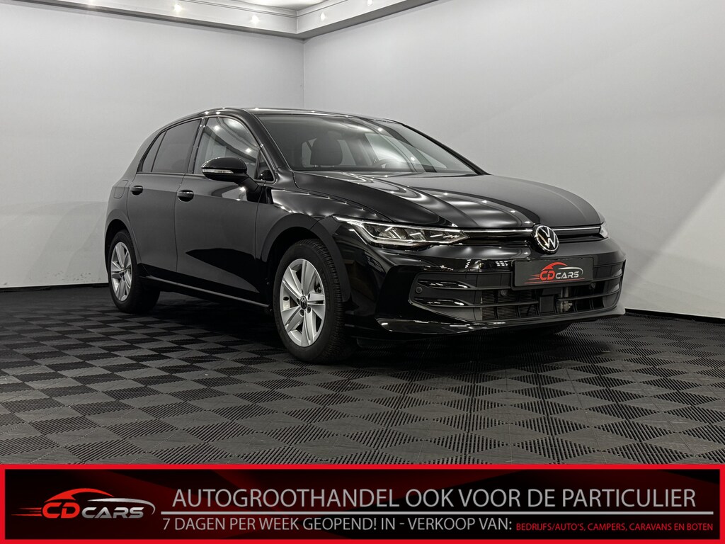 Volkswagen Golf 1.5 TSI Life Edition Clima, Apple carplay, Parkeersensoren, Stoelverwarming, Sfeerverlichting, Led, Keyless start, 2 jaar garantie .