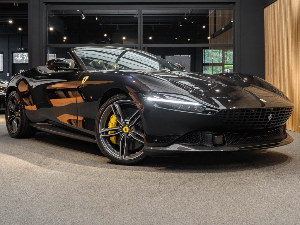 Ferrari Roma Spider V8 Full Carbon ADAS Roma Spider 3.9 V8 Carplay Giallo Stitching