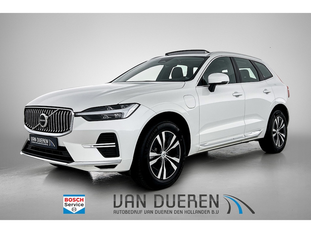 Volvo XC60 2.0 T6 Plug-in hybrid AWD Core Bright Pano, Carplay, trekhaak elektrisch