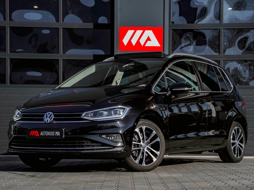Volkswagen Golf Sportsvan 1.5 TSI ACT Highline Edition 1jr Garantie|Pano|Cruise|Trekhaak|Stoel-en Stuurverwarming|Navi|Camera