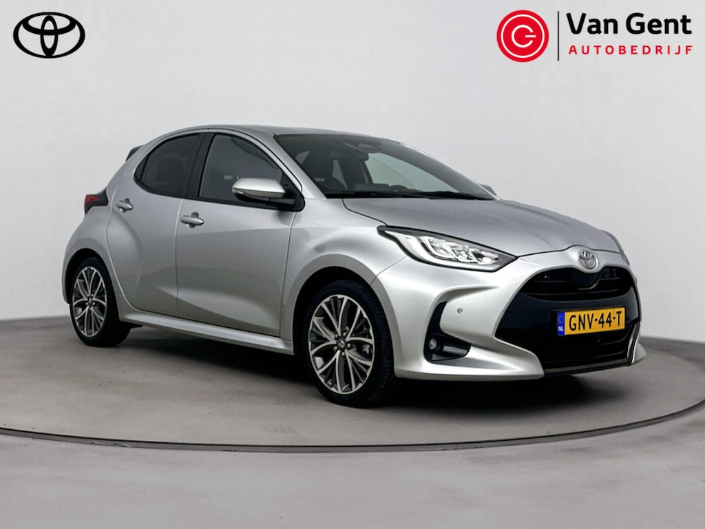 Toyota Yaris 1.5 Hybrid 130 Executive | Dodehoek detectie | Apple Carplay / Android Auto | Stoel-/stuurverwarming | Parkeersensoren voor/achter | 17 inch