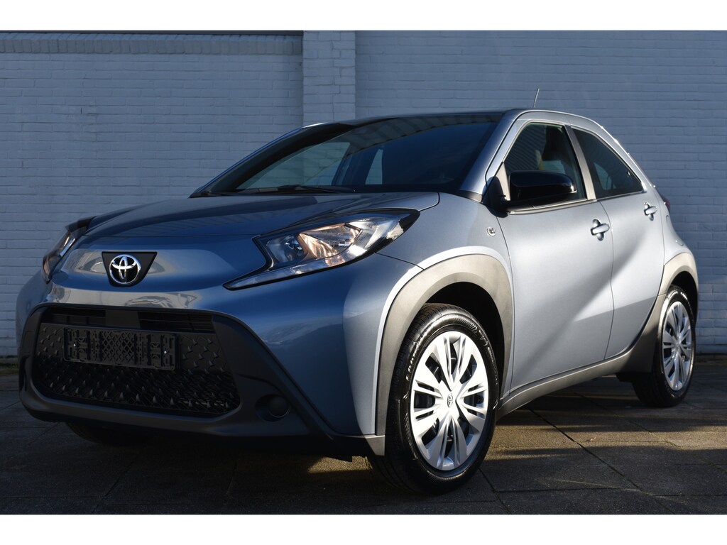 Toyota Aygo X 1.0 VVT-i MT Play Handgeschakeld 72pk | Achteruitrijcamera |  Apple Carplay & Android Auto |  LED dagrijverlichting |