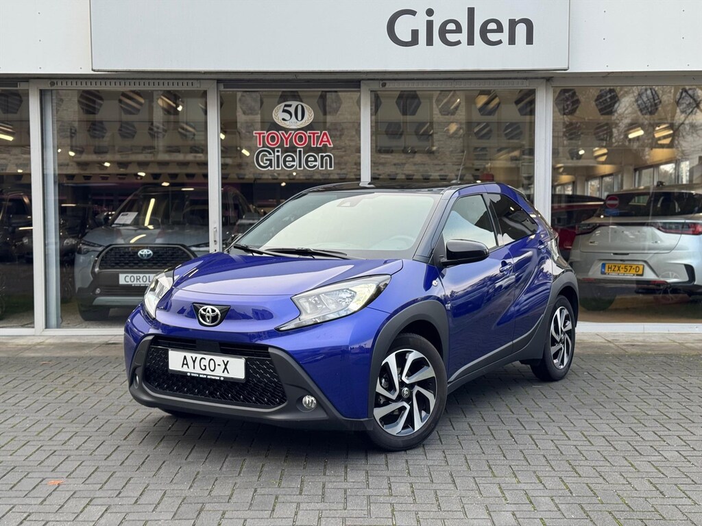 Toyota Aygo X 1.0 VVT-i MT Pulse Bi-tone | Juniper blue, 17 inch, Privacy glass, Apple CarPlay/Android auto, Airconditioning, Parkeercamera