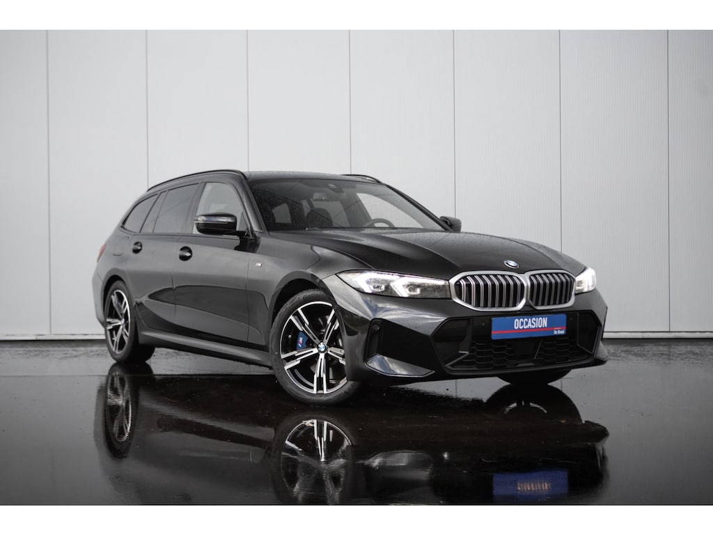 BMW 3-Serie Touring 330i xDrive BMW 330I M-Sport X-Drive