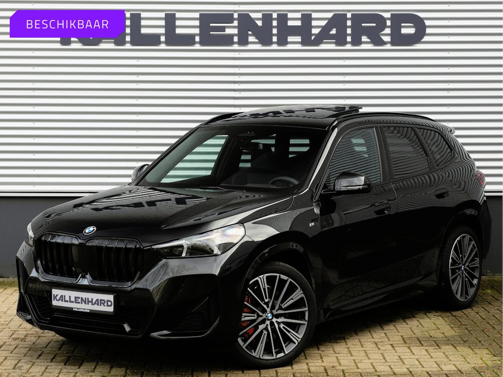 BMW X1 sDrive18i M-Sport Pro - Pano - Memoryzetel - Trekhaak - ACC - Head-Up - Harman Kardon