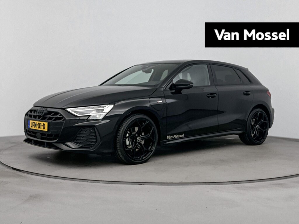Audi A3 Sportback 40 TFSI e S edition | Navigatie | 19 Inch Velgen | Stoelverwarming | Camera | Parkeersensoren |