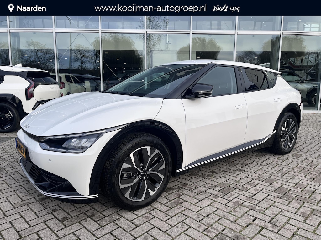 Kia EV6 Plus 77.4 kWh | BTW | Stoel en Stuurverwarming | Elektrische stoelen incl. geheugenfunctie | Trekhaak | Elektrische achterklep | 1e Eigenaar | 17% bijtelling