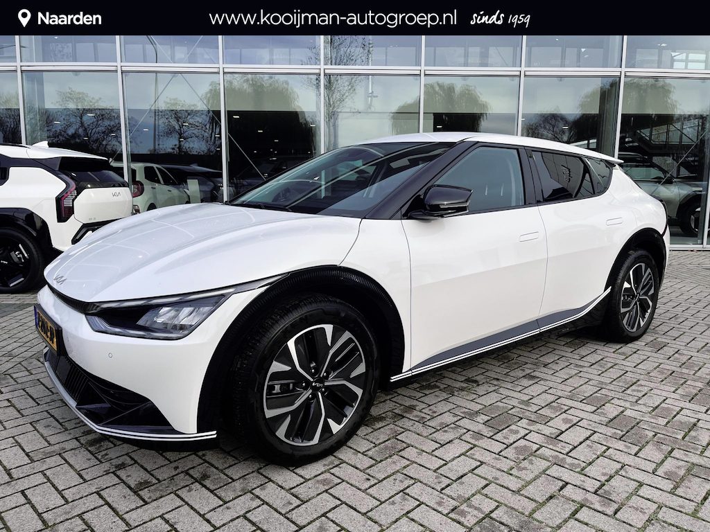 Kia EV6 Plus 77.4 kWh | BTW | Stoel en Stuurverwarming | Elektrische stoelen incl. geheugenfunctie | Trekhaak | Elektrische achterklep | 1e Eigenaar | 17% bijtelling