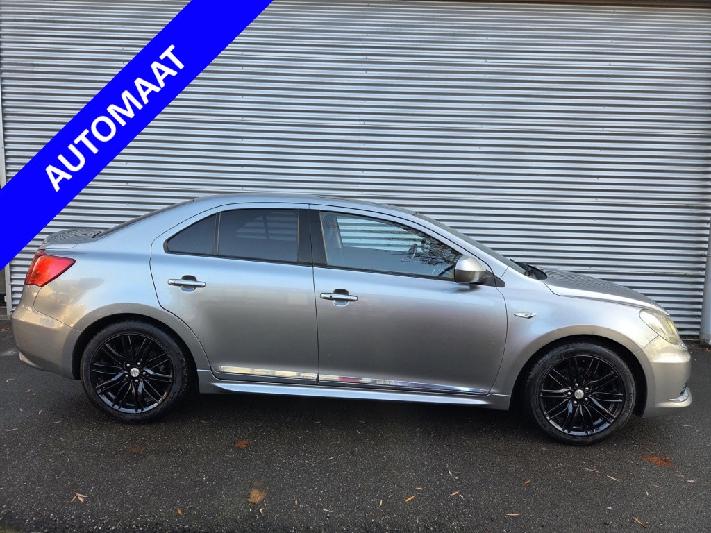 Suzuki Kizashi 2.4 Sport AUTOMAAT/ AWD/ Trekhaak/ Schuif/kanteldak