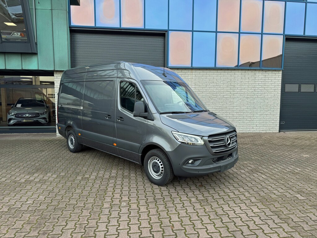 Mercedes-Benz Sprinter 317 L2H2 2x Schuifdeur Alarm kl3 Adaptieve cruise Digitale binnenspiegel Pro Trekhaak 3.5T Smartphone integratie Stuurwiel verwarming 270gr Deuren Betimmering