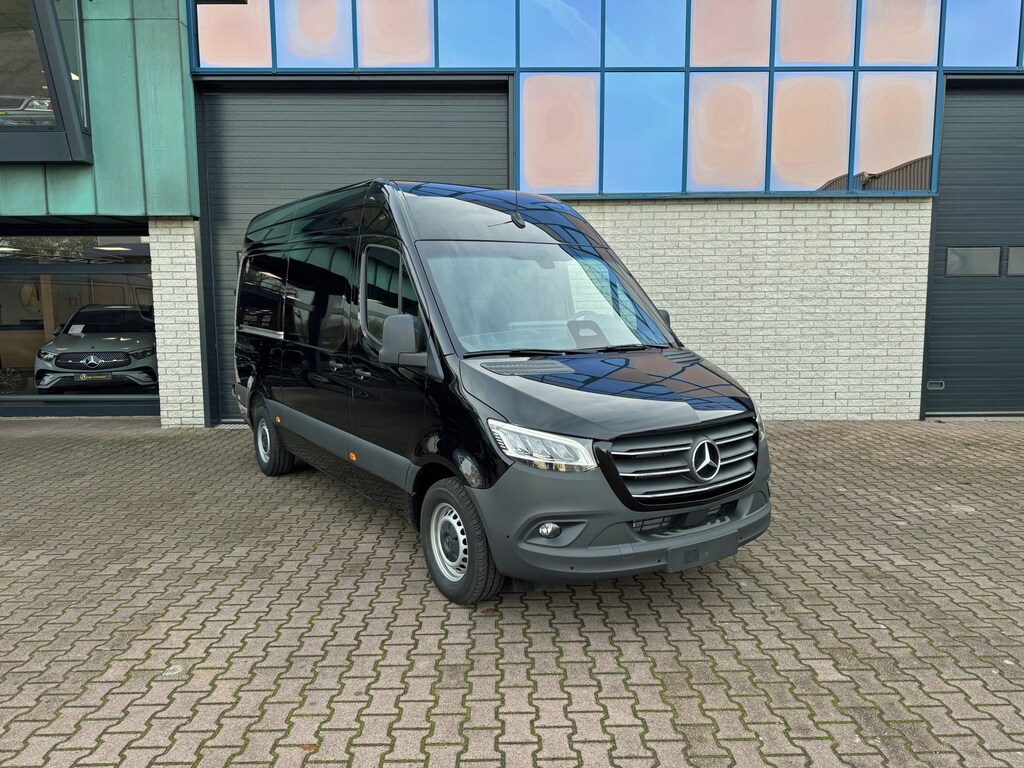 Mercedes-Benz Sprinter 317 L2H2 2x Schuifdeur Alarm kl3 Adaptieve cruise Digitale binnenspiegel Pro Trekhaak 3.5T Smartphone integratie Stuurwiel verwarming 270gr Deuren Betimmering