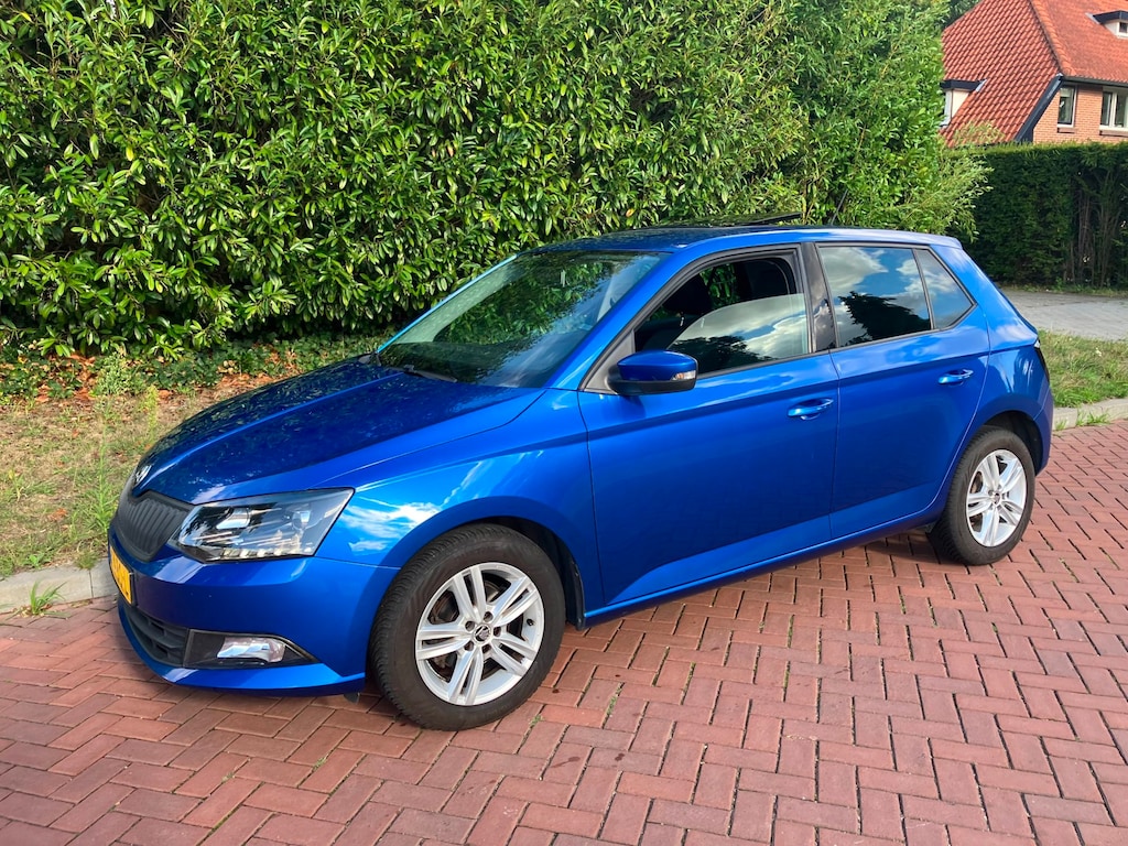 Skoda Fabia 1.0 Sprint mooie auto nieuw model goed onderhouden apk nieuw