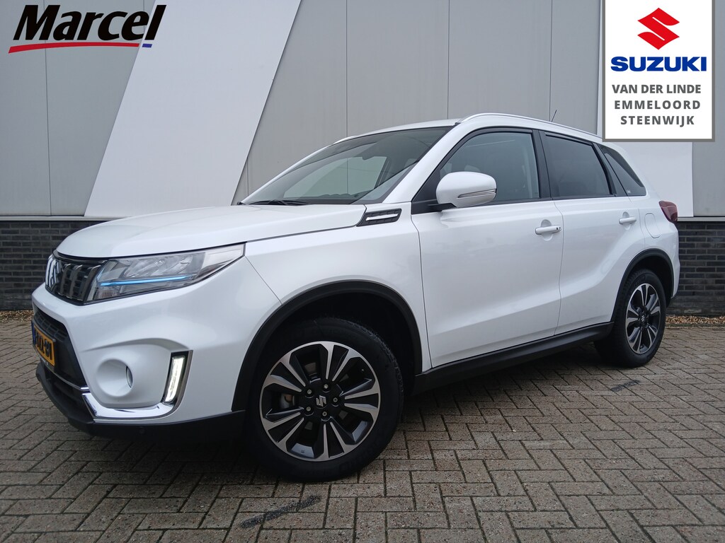 Suzuki Vitara 1.4 Boosterjet 129pk Style Smart Hybrid Apple/Android auto Navi PDC v+a Pano Ad cruise 1500kg trekgewicht