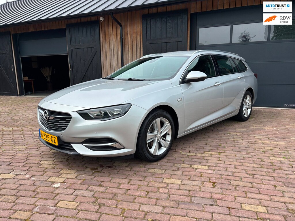 Opel Insignia Sports Tourer 1.5 Turbo Business Executive ,TREKHAAK,NAVI,CARPLAY.