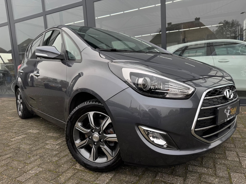 Hyundai ix20 1.6i Go! Automaat | Pano. | Camera