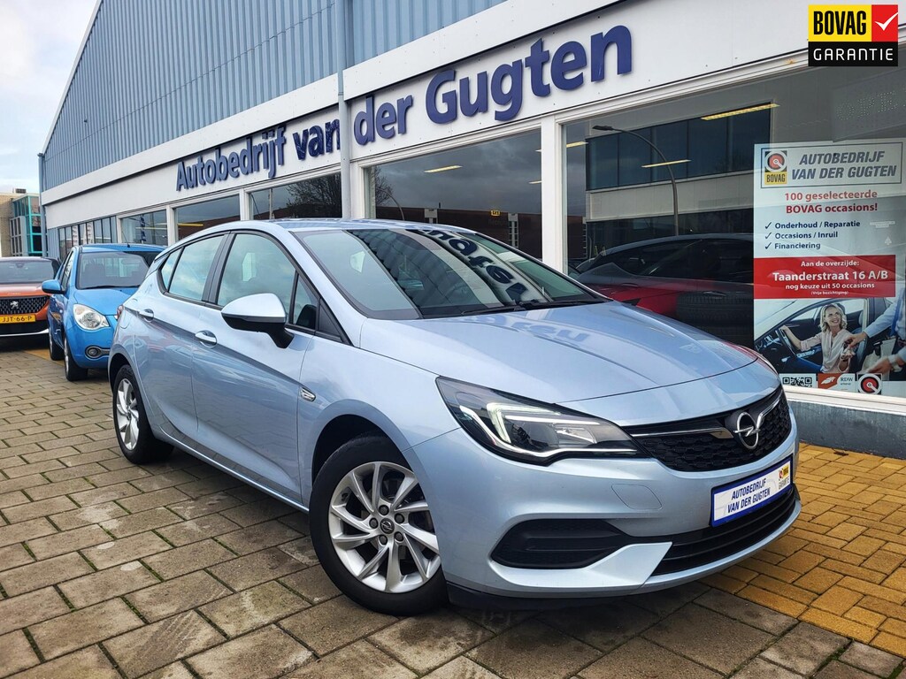 Opel Astra 1.2 Edition / Airco / Parkeersensoren achter /