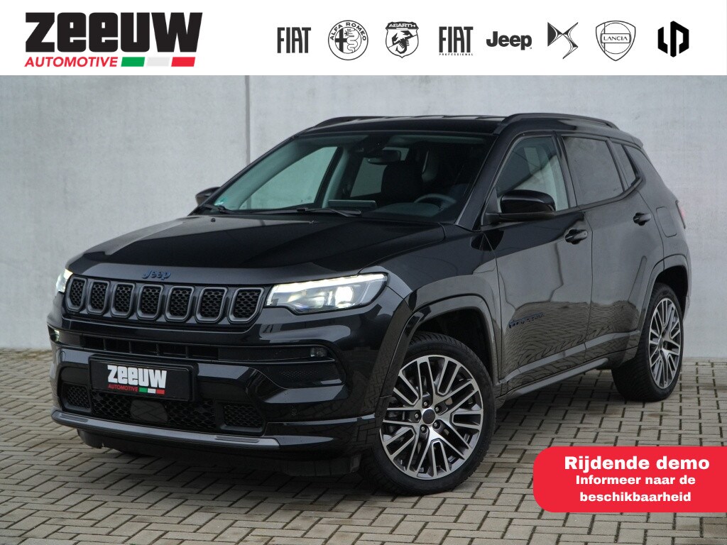 Jeep Compass 4xe 240 PK Hybrid Summit | Leder | Winter | Navi | Premium | 19"