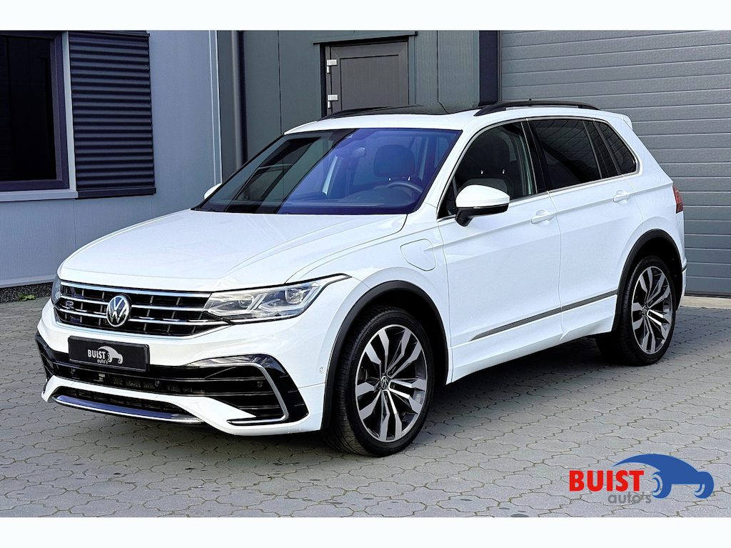 Volkswagen Tiguan 1.4 TSI eHybrid R-Line 245pk PANO TREKHAAK 20" IQ LIGHT KEYLESS