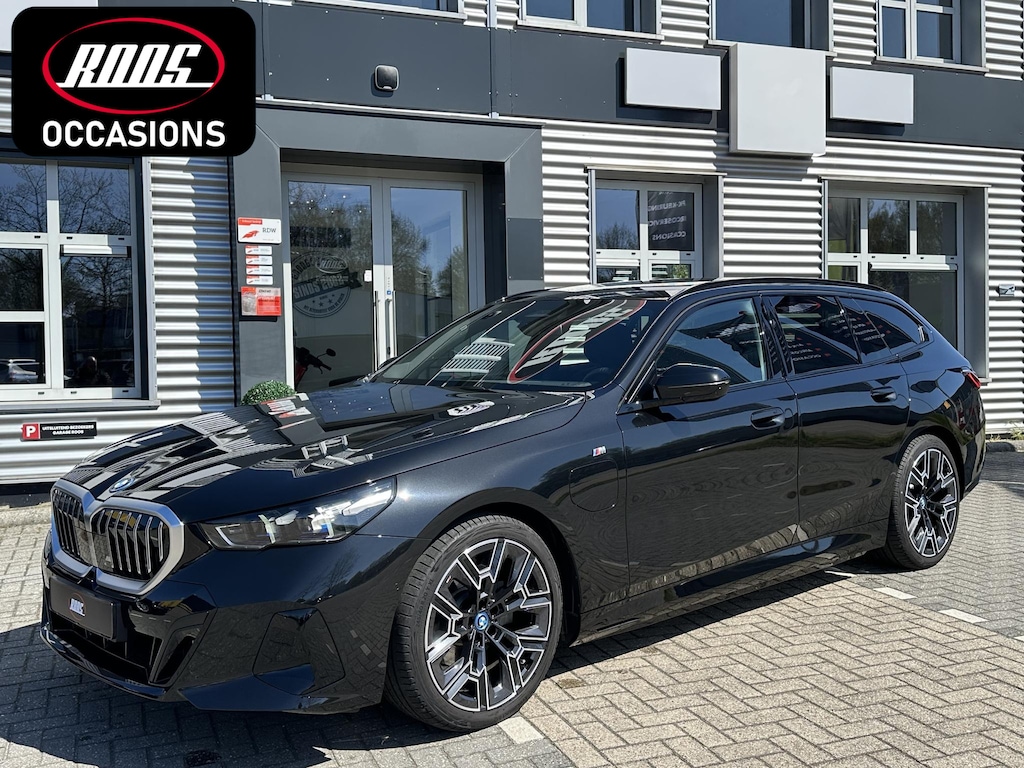 BMW 5-Serie Touring 530e M Sport Edition Trekhaak | Laser | incl Btw