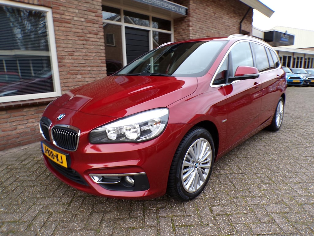 BMW 2-Serie Gran Tourer 218d Automaat / Leder / Navi / Panoramadak