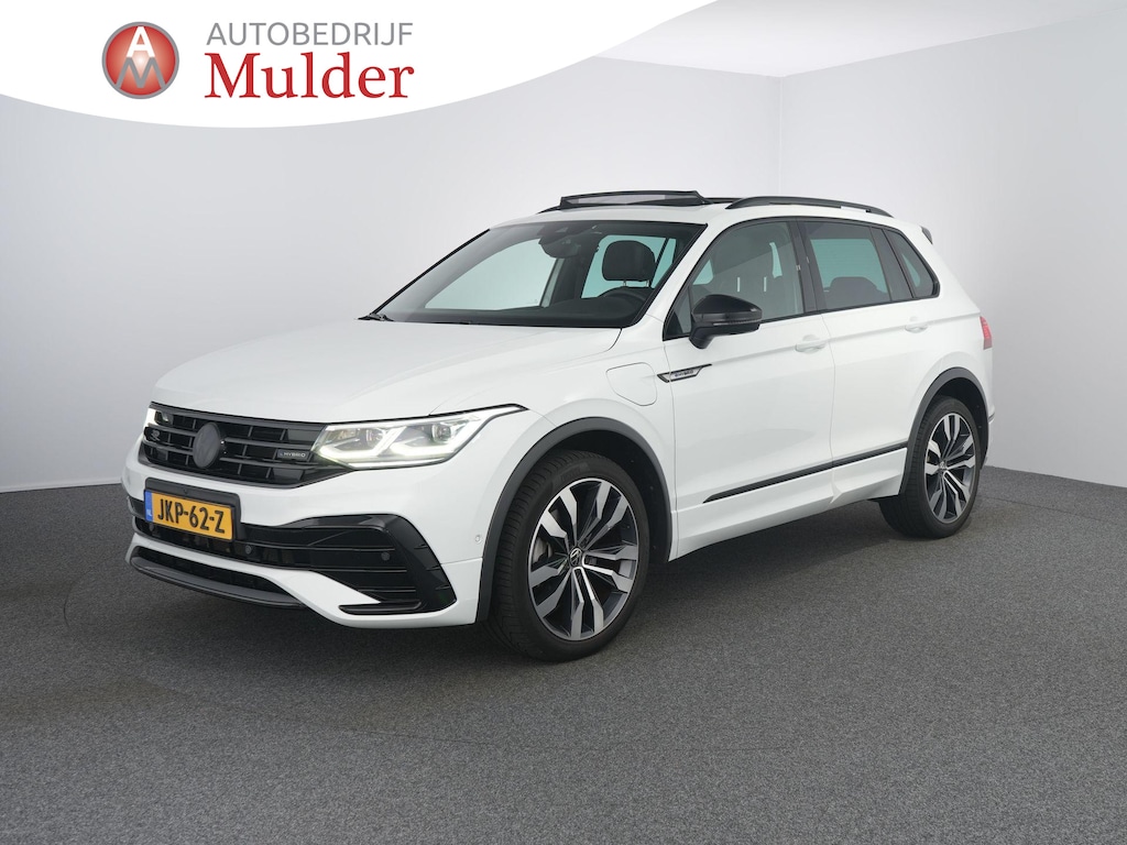 Volkswagen Tiguan 1.4 TSI eHybrid R-Line Business+ | Black style | Leer | Pano | 360 Camera | 245PK | 2x R line |