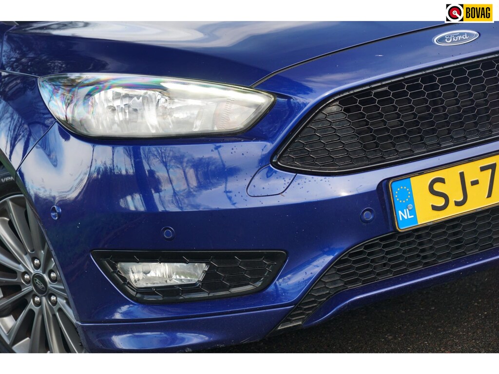 Ford Focus Wagon 1.0 Ecoboost 125pk ST-Line - Deep Impact Blue - Carplay/360 camera/Nav