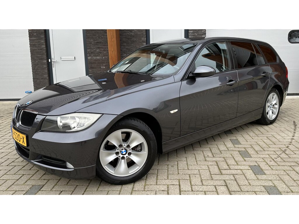 BMW 3-Serie Touring 320i High Executive STOELVW/CRUISE/PDC