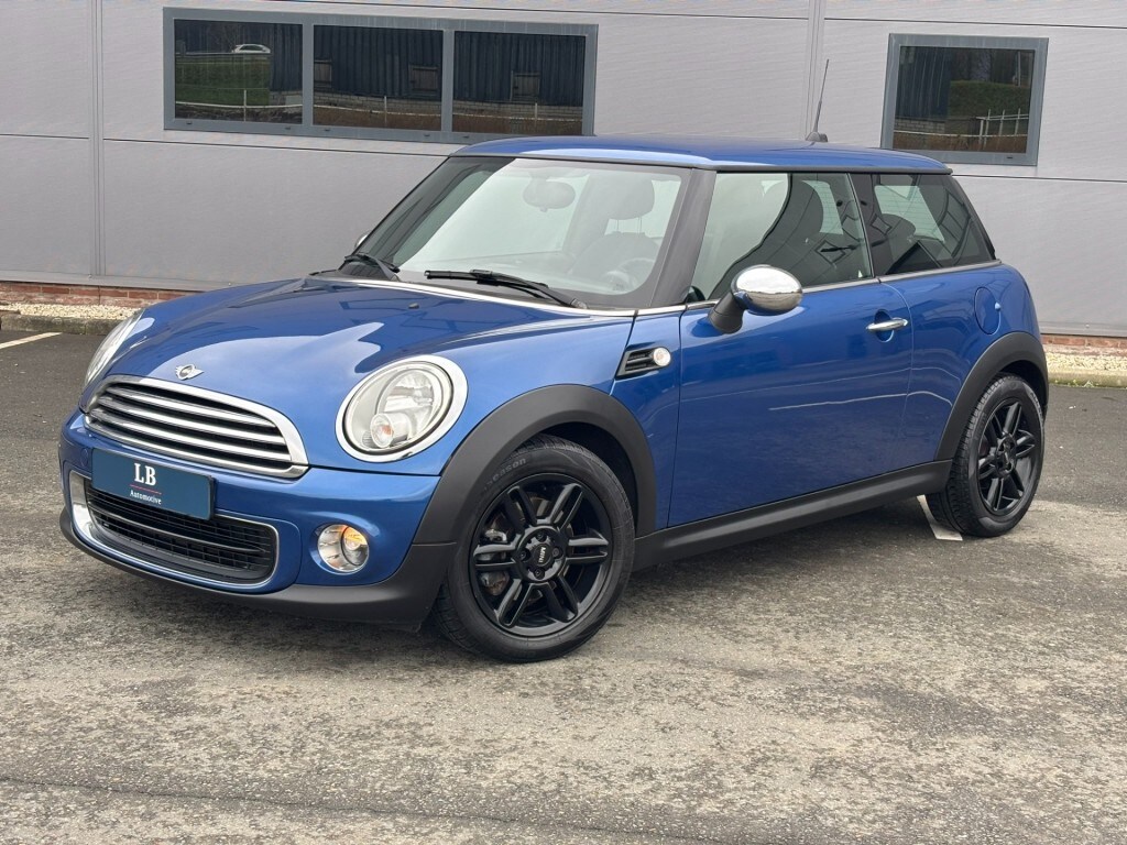MINI One 1.6, Holland street, navi