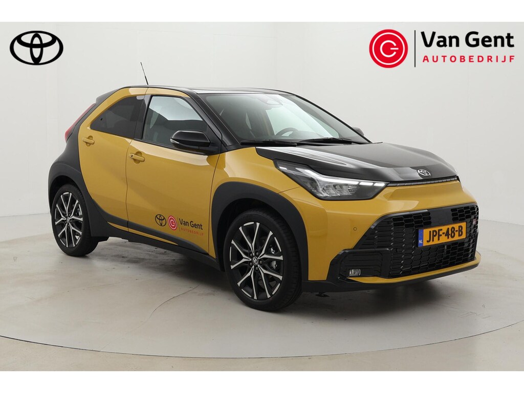 Toyota Aygo X Hybrid 115 GR Sport | Apple Carplay / Android Auto | JBL | Stoelverwarming | Parkeersensoren voor/achter | Keyless | 18 inch