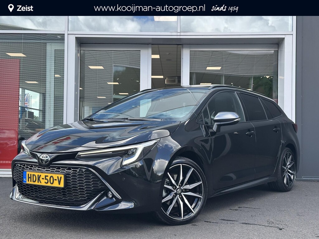 Toyota Corolla Touring Sports Hybrid 200 GR Sport Plus Schuif-/Kanteldak | JBL premium geluid | Dodehoekdetectie | Parkeersensoren rondom | Stoelverwarming voor+achter