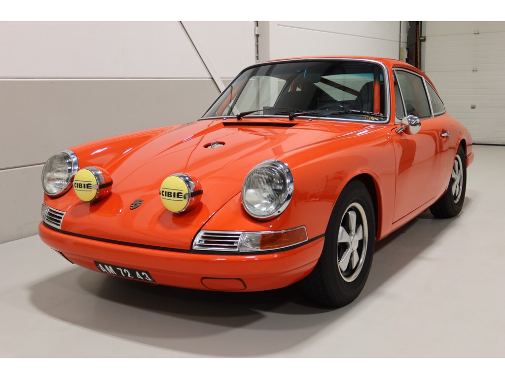Porsche 911 2.0 SWB I Nut and Bolt restauration I Full spec I