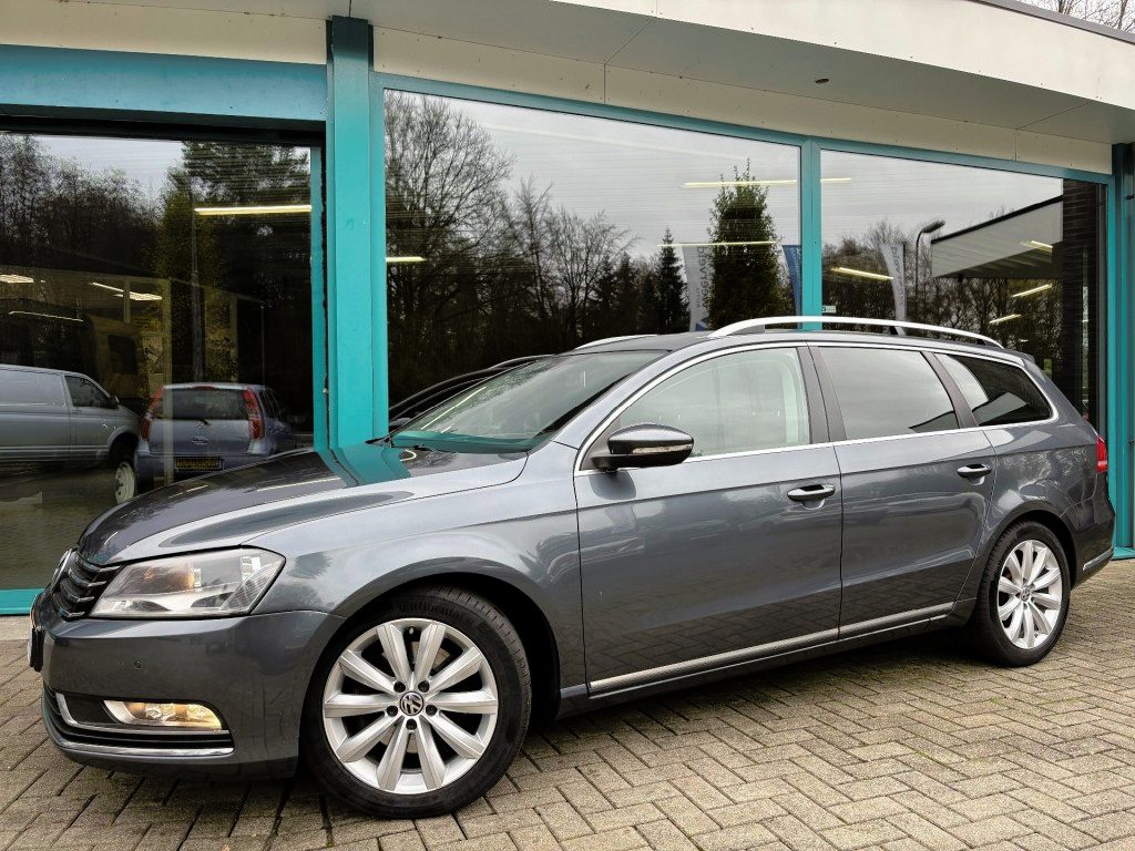 Volkswagen Passat 1.4 TSI DSG Navi, Cruise, PDC, TrHaak, NAP