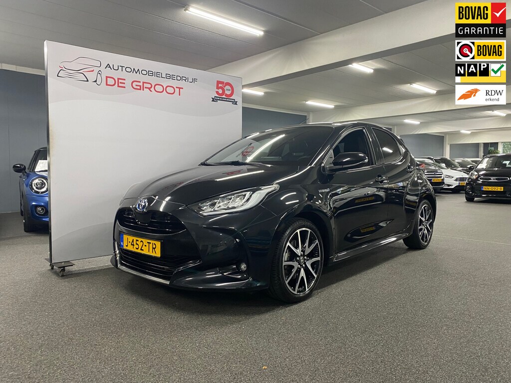 Toyota Yaris 1.5 Hybrid Executive/ NL auto/ Eerste eigenaar/ Automaat/ Stoelverwarming/ Navi/ Apple carplay/ Pano