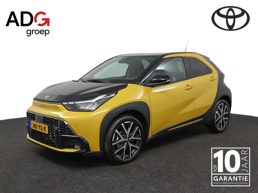 Toyota Aygo X Hybrid 115 GR Sport | DEMOVOORDEEL | Alcantara | Navigatie | Parkeersensoren | Stoelverwarming |