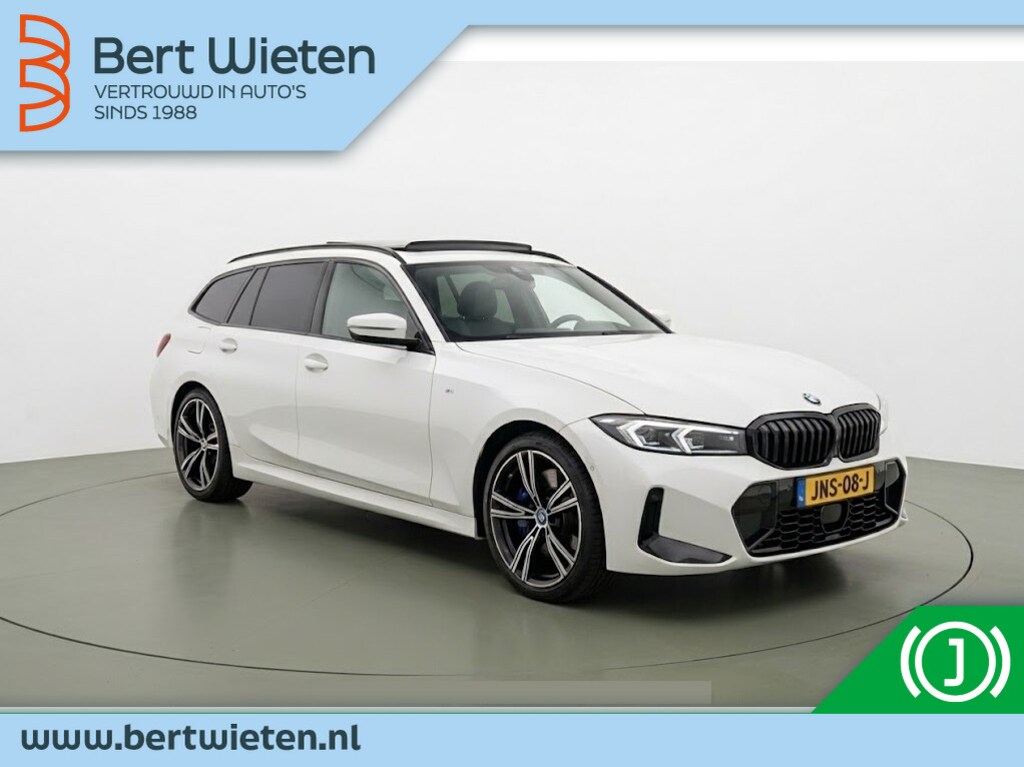 BMW 3-Serie Touring 330e | Laser Light | M Sport | Panoramadak | Compleet